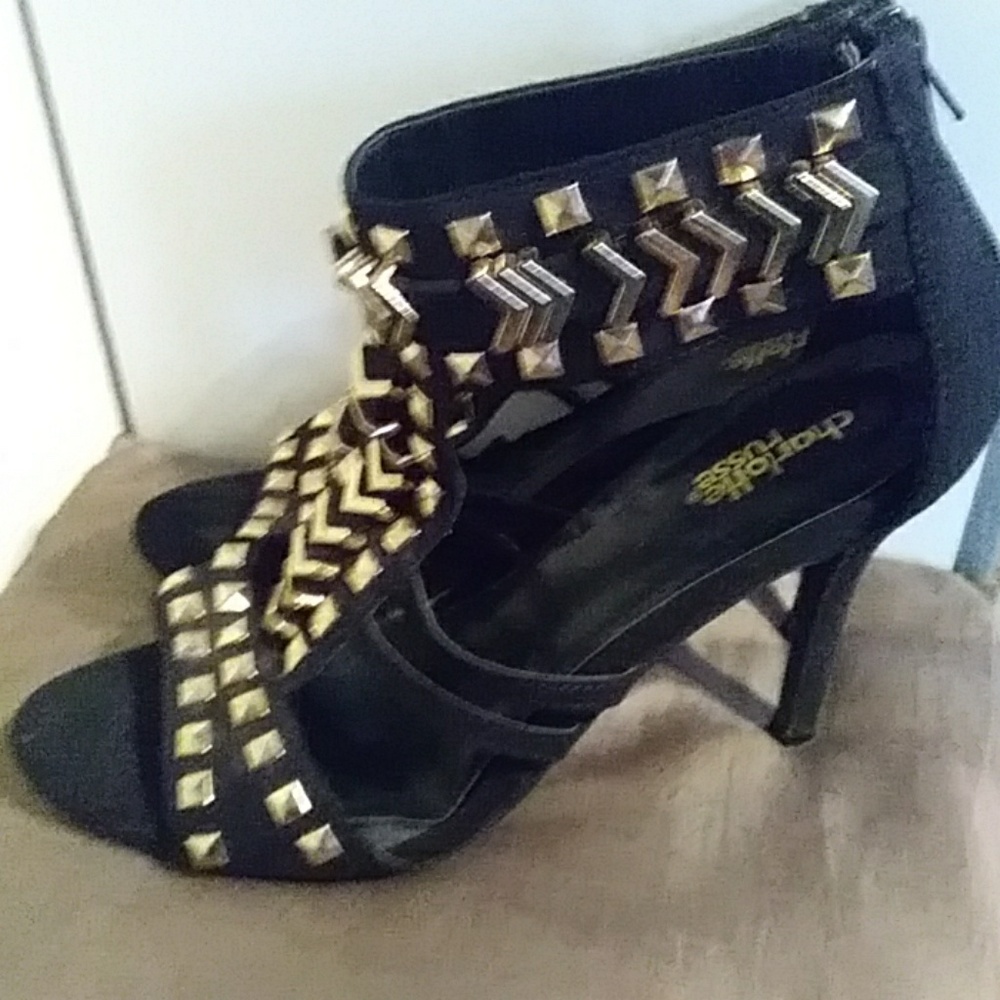 High heels - Picture 2 of 4